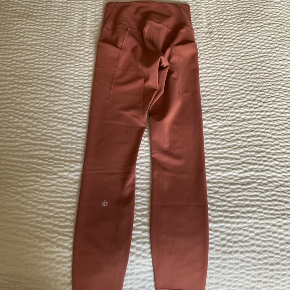Lululemon leggings with pockets - Picture 2 of 4